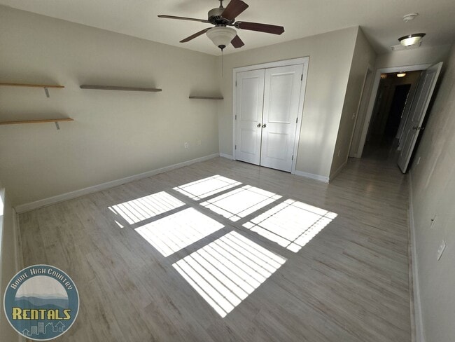 Building Photo - 194 Azor Ct