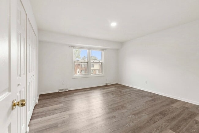 Building Photo - Unparalleled convenience and accessibility...