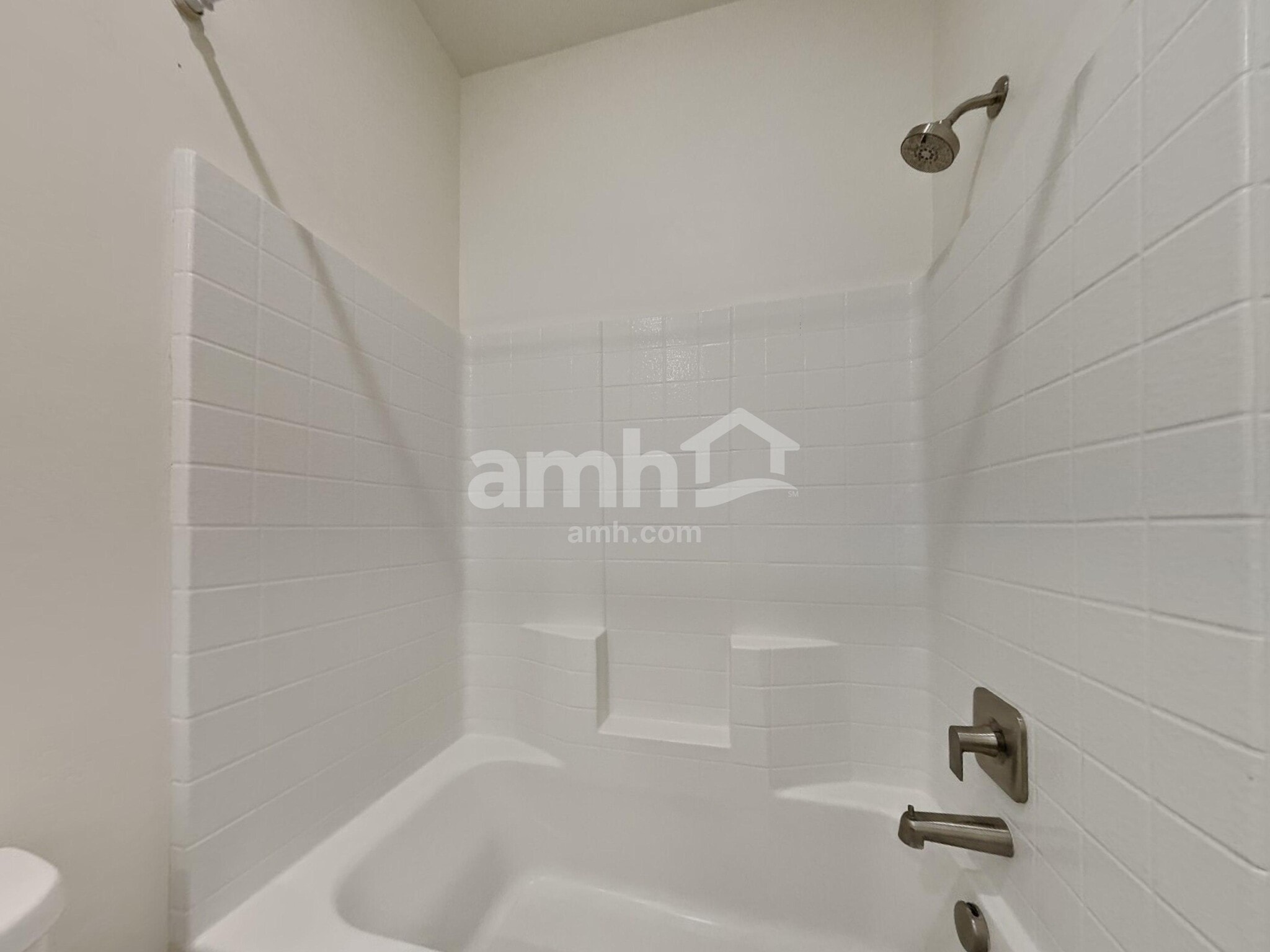 Building Photo - 5043 W Milliron Dr