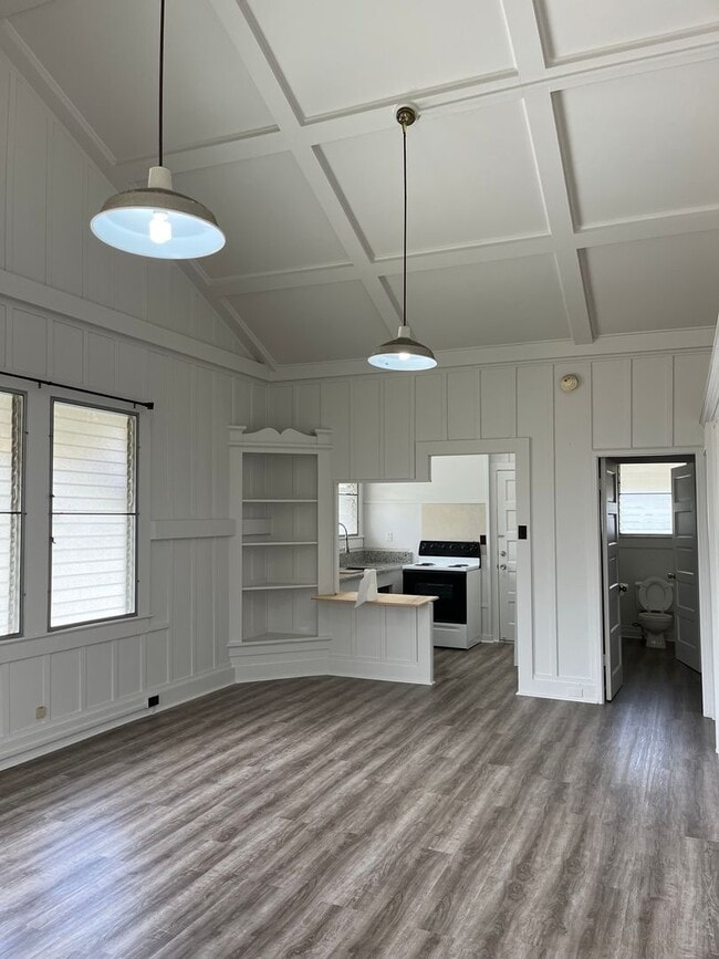 Building Photo - RMS100ach (REOM)