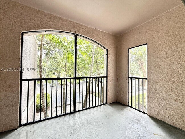Building Photo - 3023 Alcazar Pl