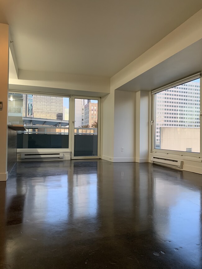 Building Photo - 1415 2nd Ave