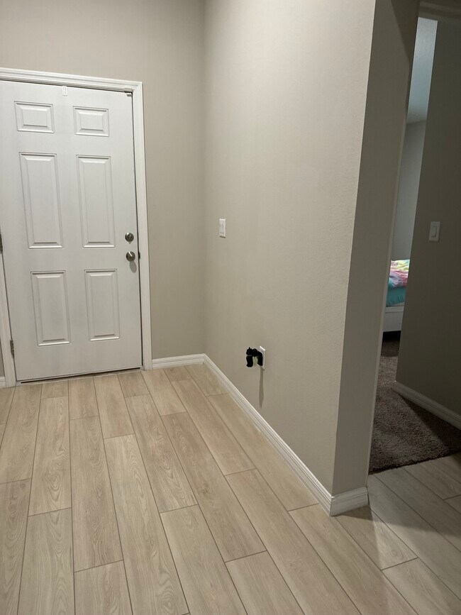 Entry way - 12755 Tannencrest Dr