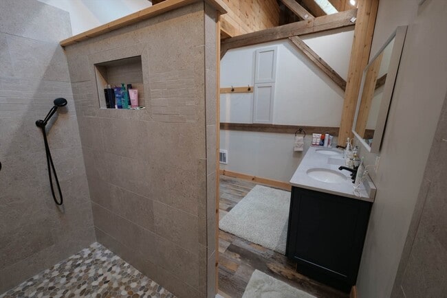 Building Photo - 23 Winter St