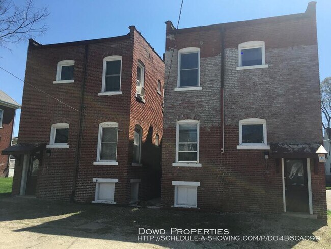 Building Photo - 611 W Jefferson St