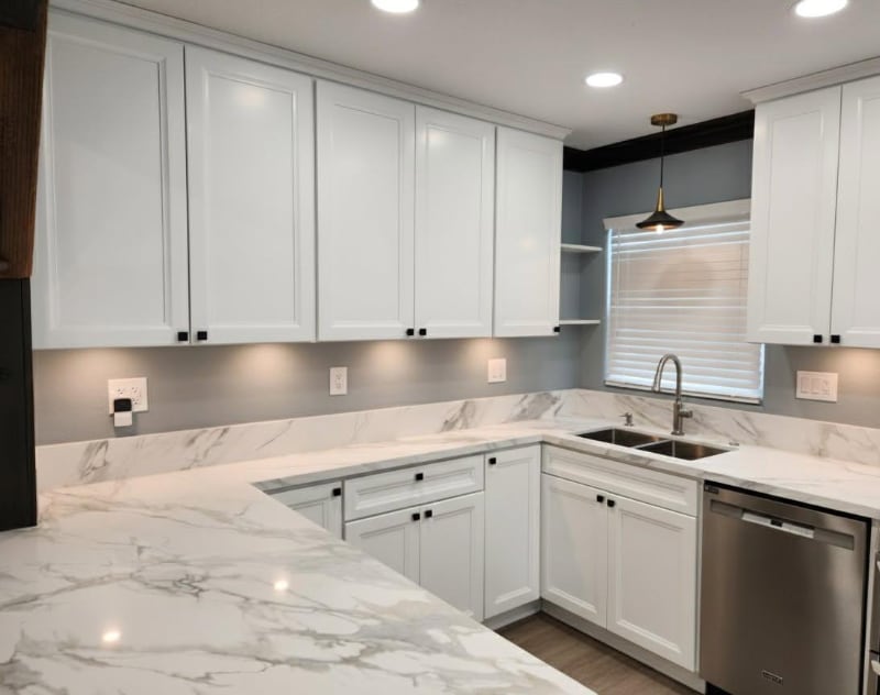 Building Photo - 703 42nd St