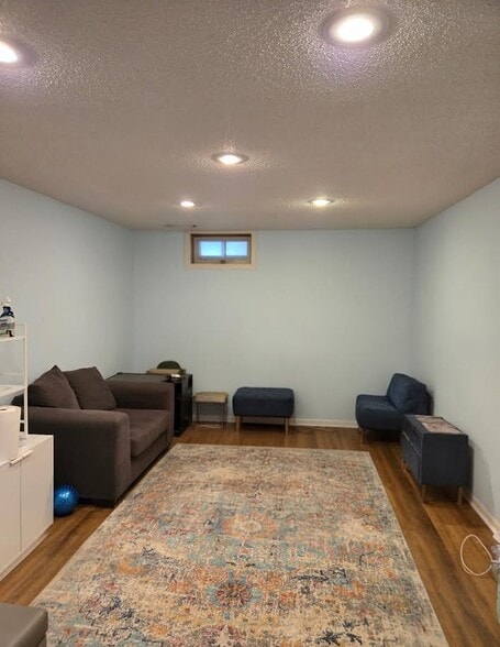 Building Photo - 17580 Ionia Path