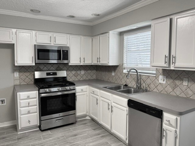 Building Photo - 3131 Mosby Dr