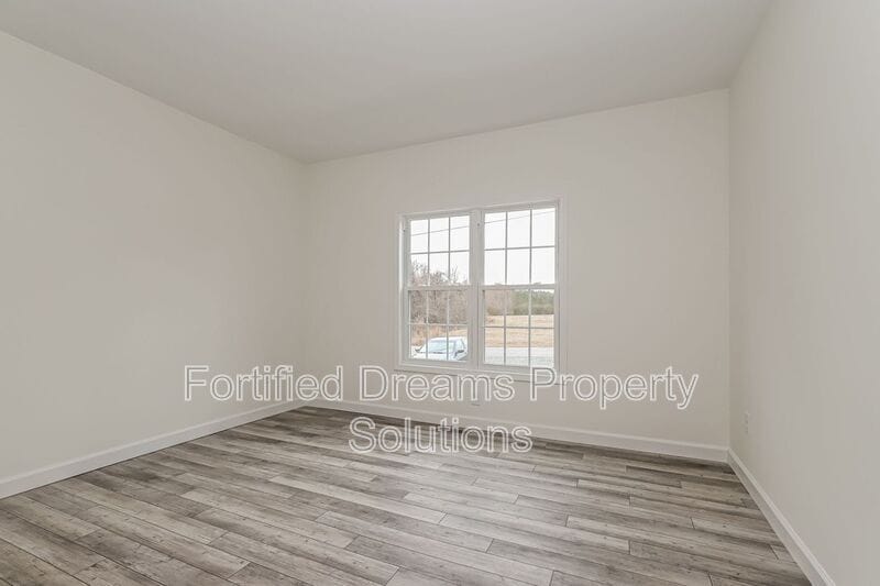 Building Photo - 408 N Smith St