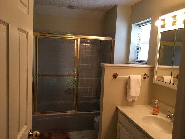 Building Photo - 4083 N Zion Valley Dr
