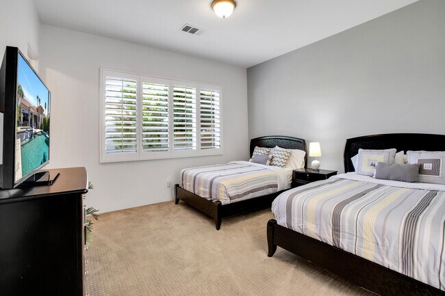 Building Photo - 78858 Breckenridge Dr