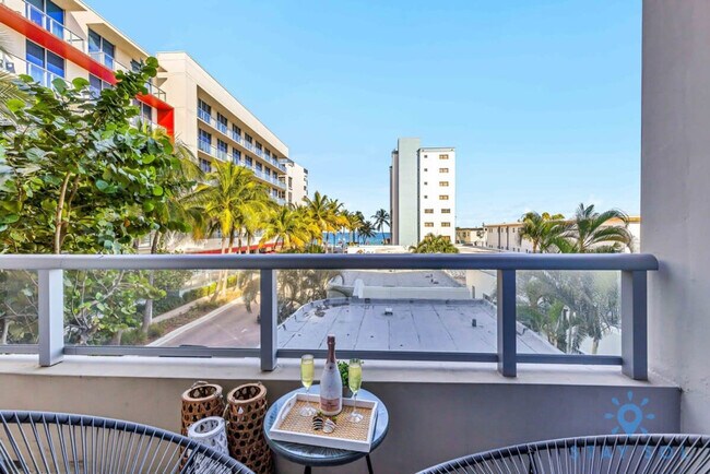 Building Photo - 777 N Ocean Dr