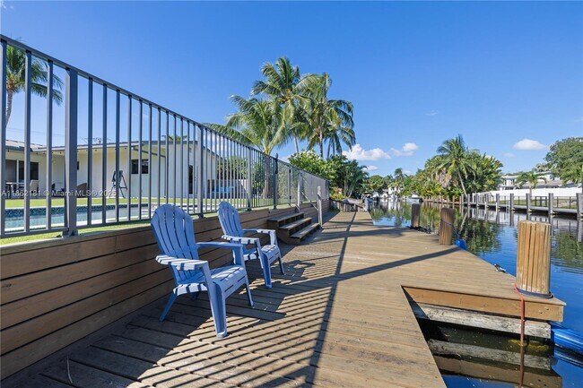 Building Photo - 1709 SW 5th Pl