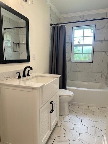 Building Photo - 2345 Blackburn Rd SE