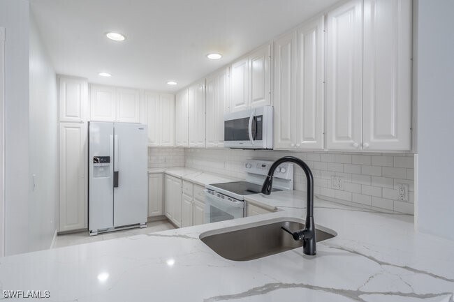 Building Photo - 28697 Alessandria Cir