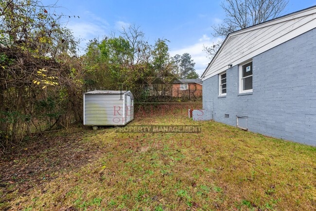 Building Photo - 3322 10th St