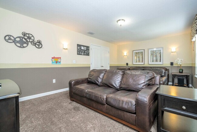 Building Photo - 1400 Moon Valley Dr