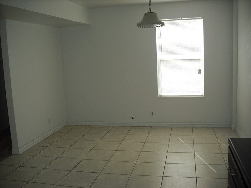 Building Photo - 1380 W 6235 S