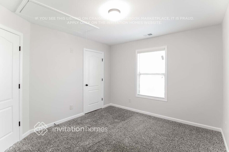 Building Photo - 1549 Station Ridge Dr SE