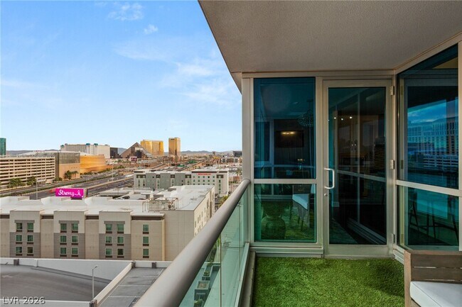 Building Photo - 4575 Dean Martin Dr