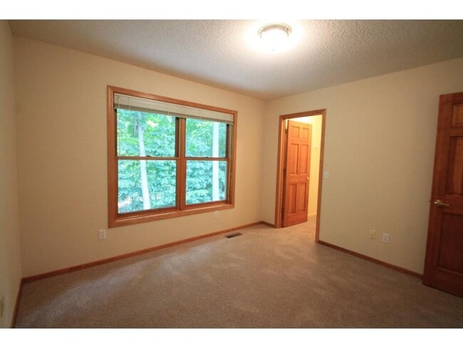 Building Photo - 19015 31st Pl N