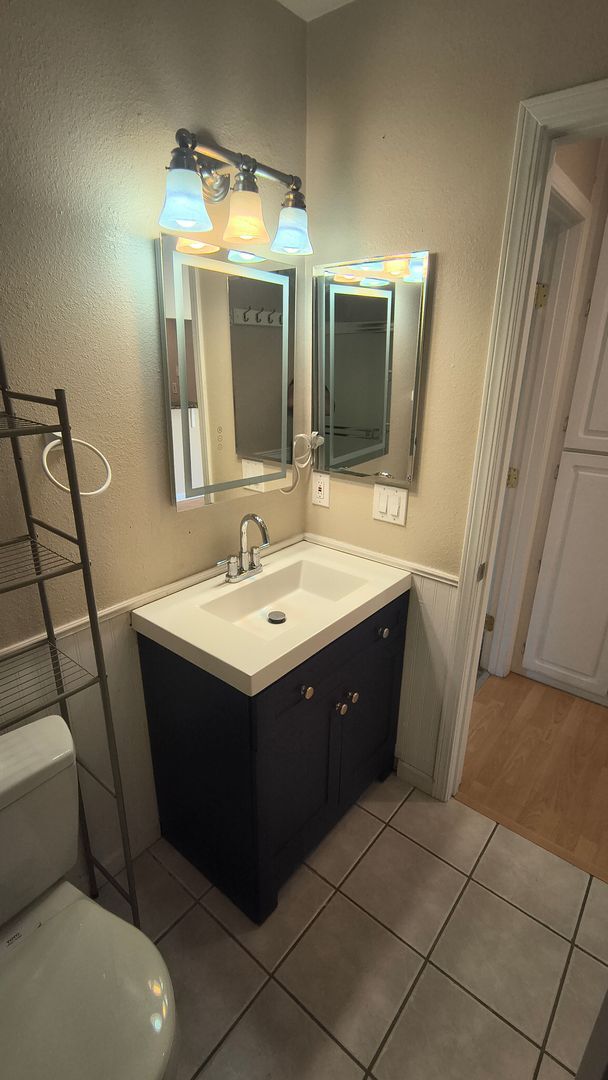 Building Photo - 1BED/1BATH Condo Located in a Quiet Area of Downtown Concord, Ca!!