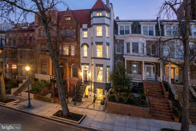 Building Photo - 1816 Belmont Rd NW