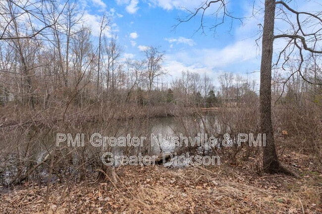 Building Photo - 1011 E Pruett Rd