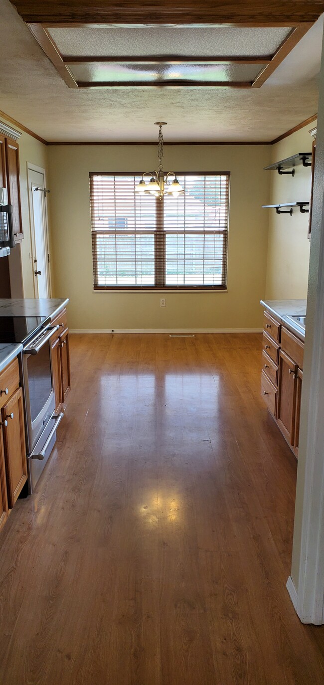 New Kitchen Countertops - 4960 W Tarkio St