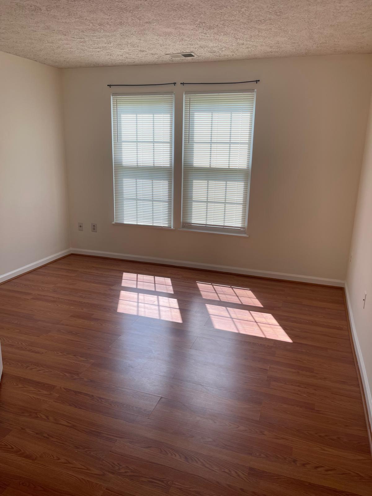 Building Photo - 5610 Avonshire Pl
