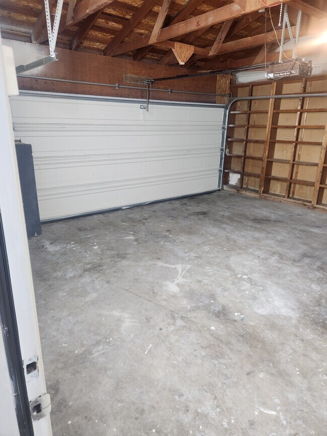 Building Photo - 2036 Milky Way