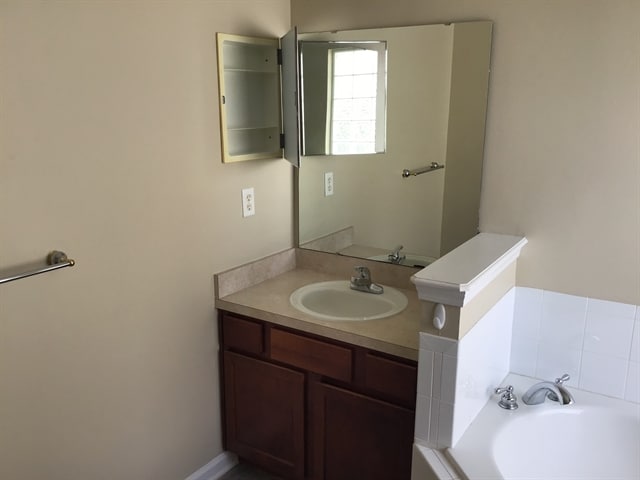 Building Photo - 508 N Tree Garden Dr