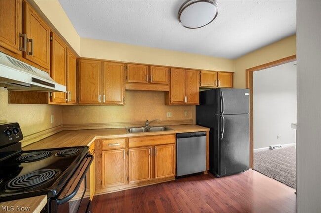 Building Photo - 7153 N Jester Pl