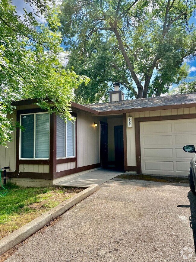 Building Photo - TREECREST-3PLEX