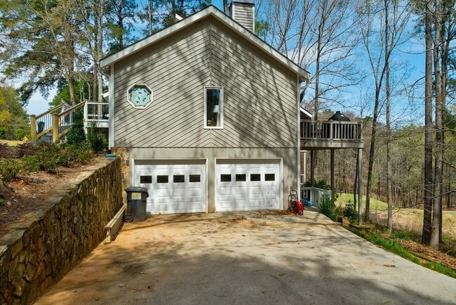 Building Photo - 1900 Snug Harbor Dr