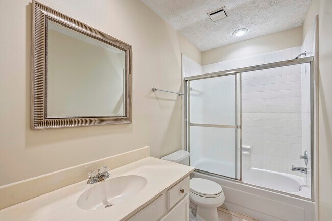 Building Photo - 13034 Alston Rd