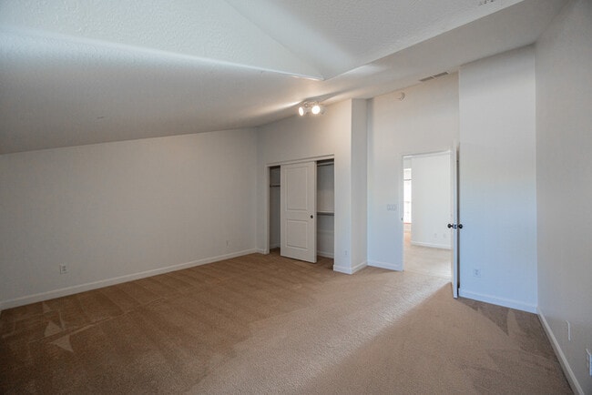 Building Photo - 12746 W Colter St