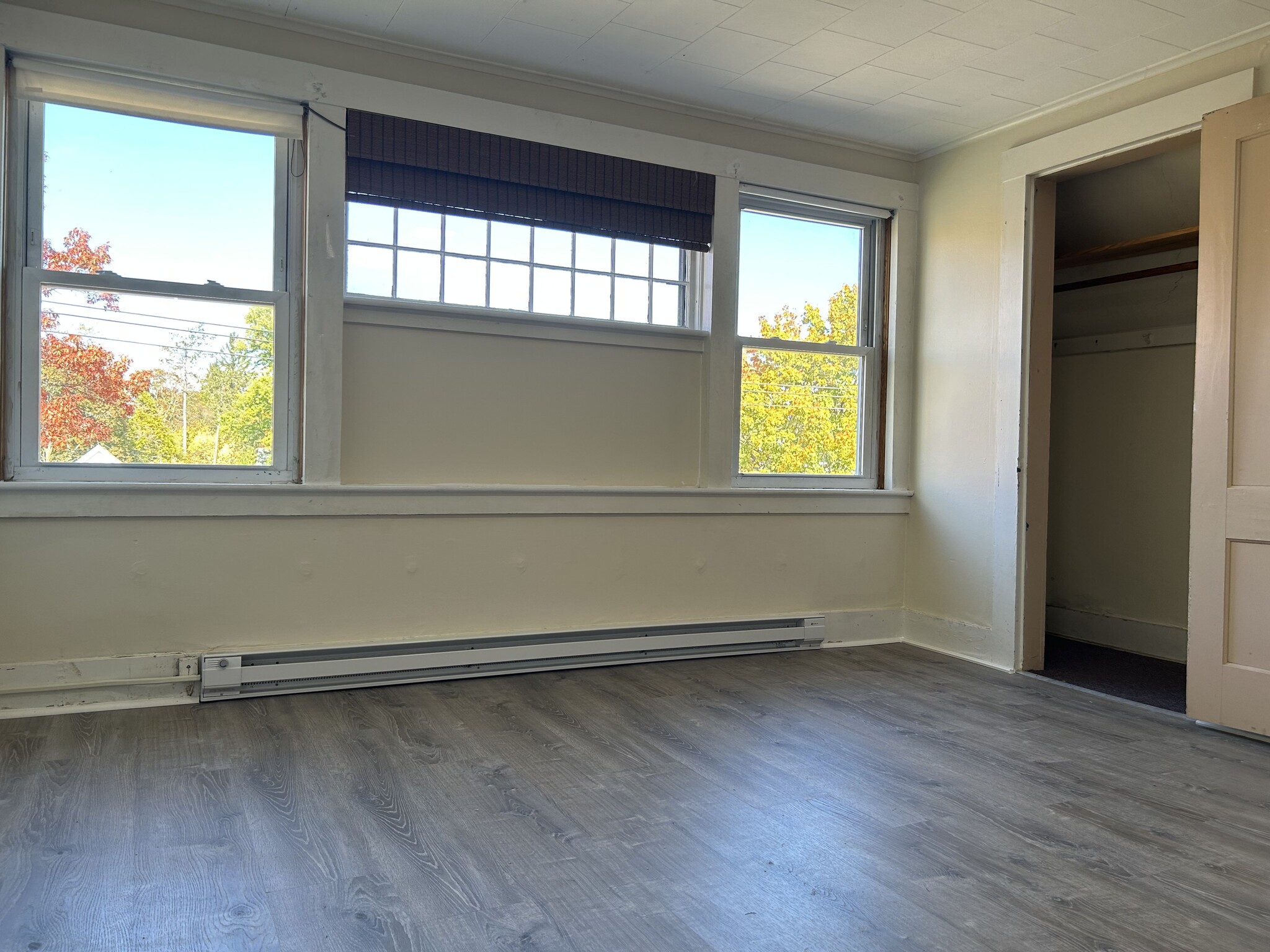 Bedroom - 201 Roxbury St