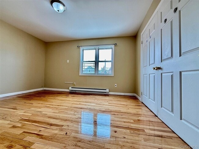 Building Photo - 20-14 College Point Blvd