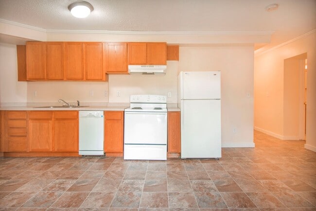 Interior Photo - Excelsior Manor Apartments