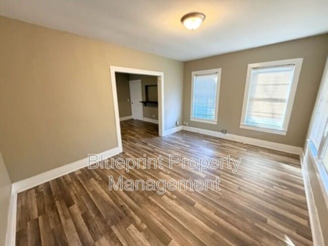 Building Photo - 6609 Avenue O