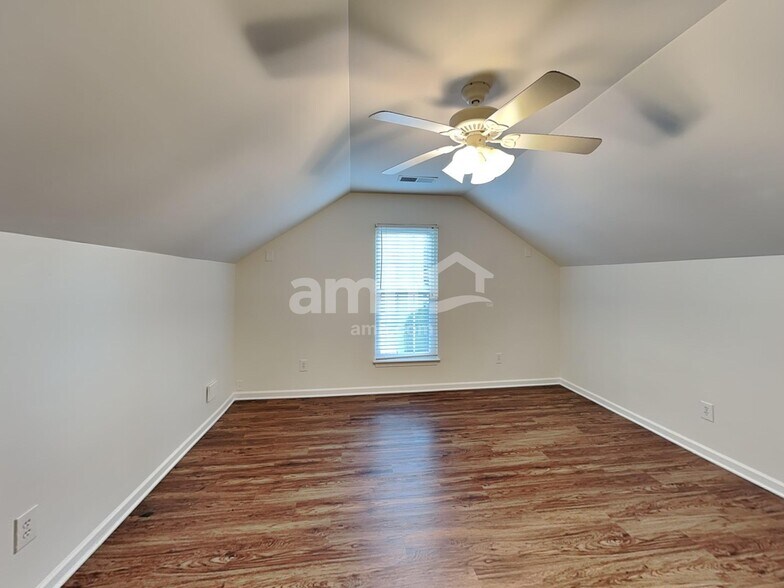 Building Photo - 10928 Harringham Ln