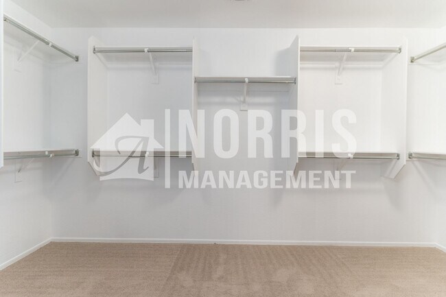 Building Photo - Large Home with Plenty of Room in Coolidge