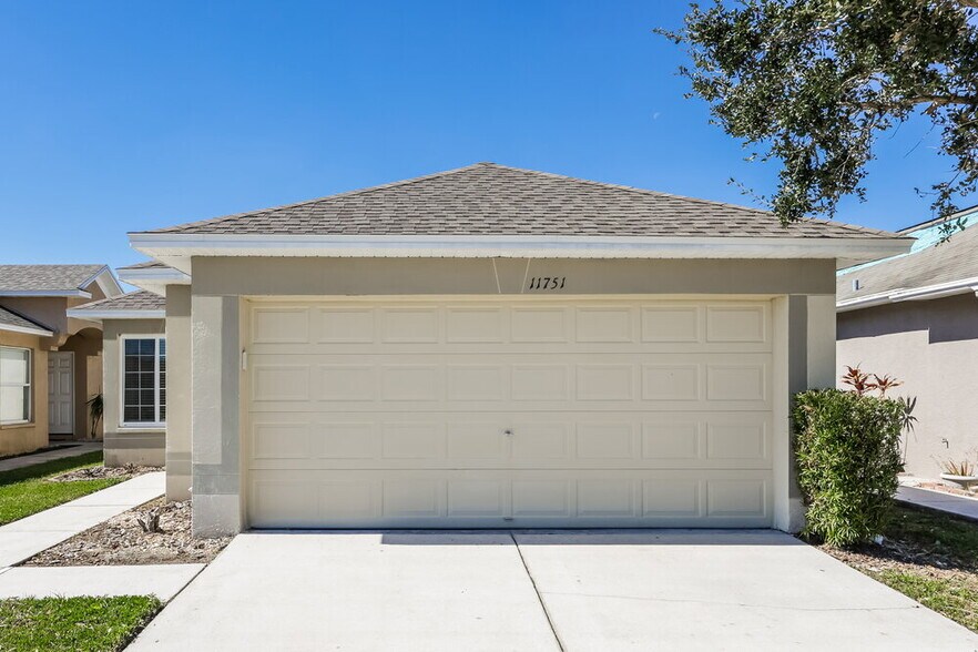 Primary Photo - 11751 Lynmoor Dr