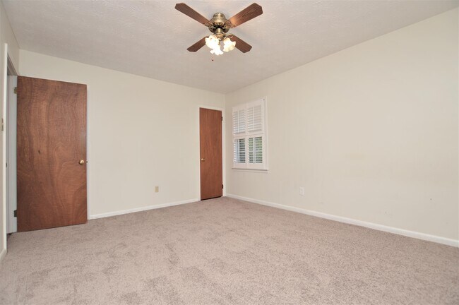 Building Photo - 712 Habersham Rd