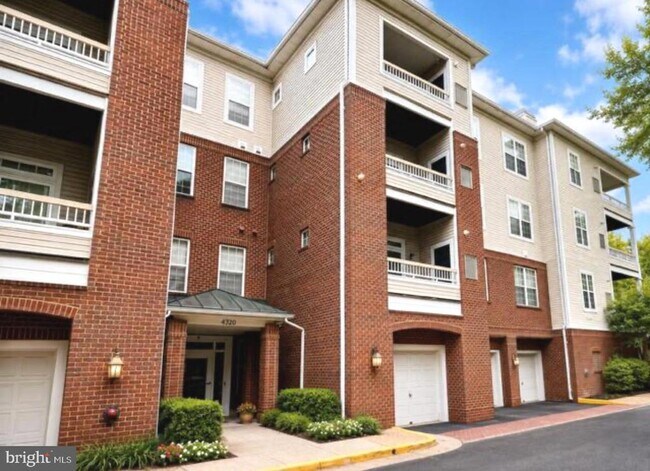 Building Photo - 4320 Cannon Ridge Ct