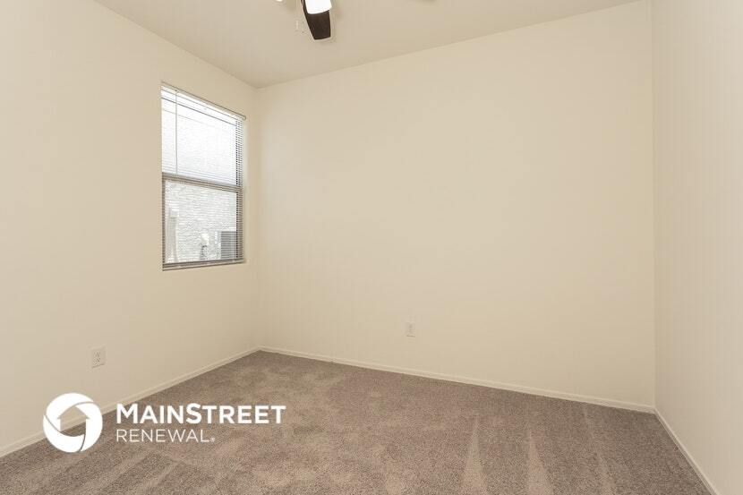 Building Photo - 13995 E Golden Oaks Rd