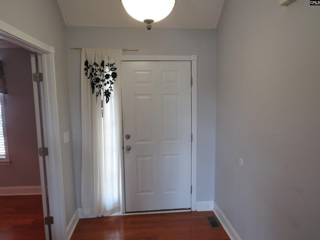 Building Photo - 209 Riverbirch Rd
