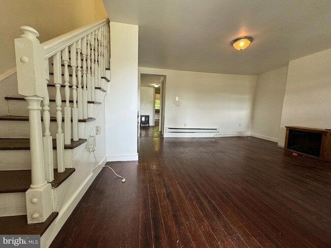 Building Photo - 1005 Manning Dr