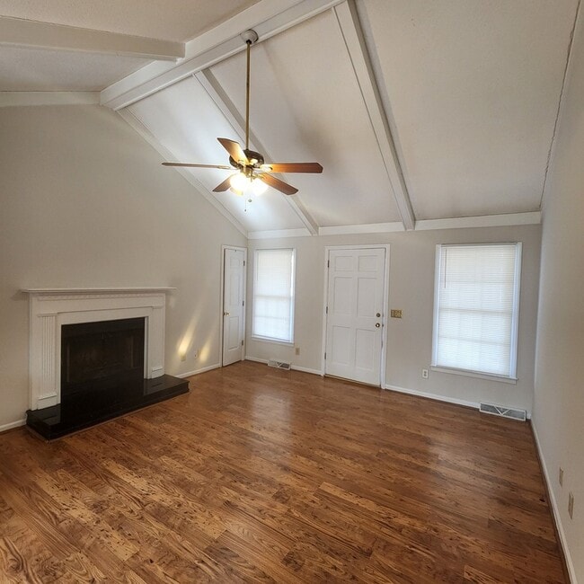 Building Photo - 103 Brams Ct